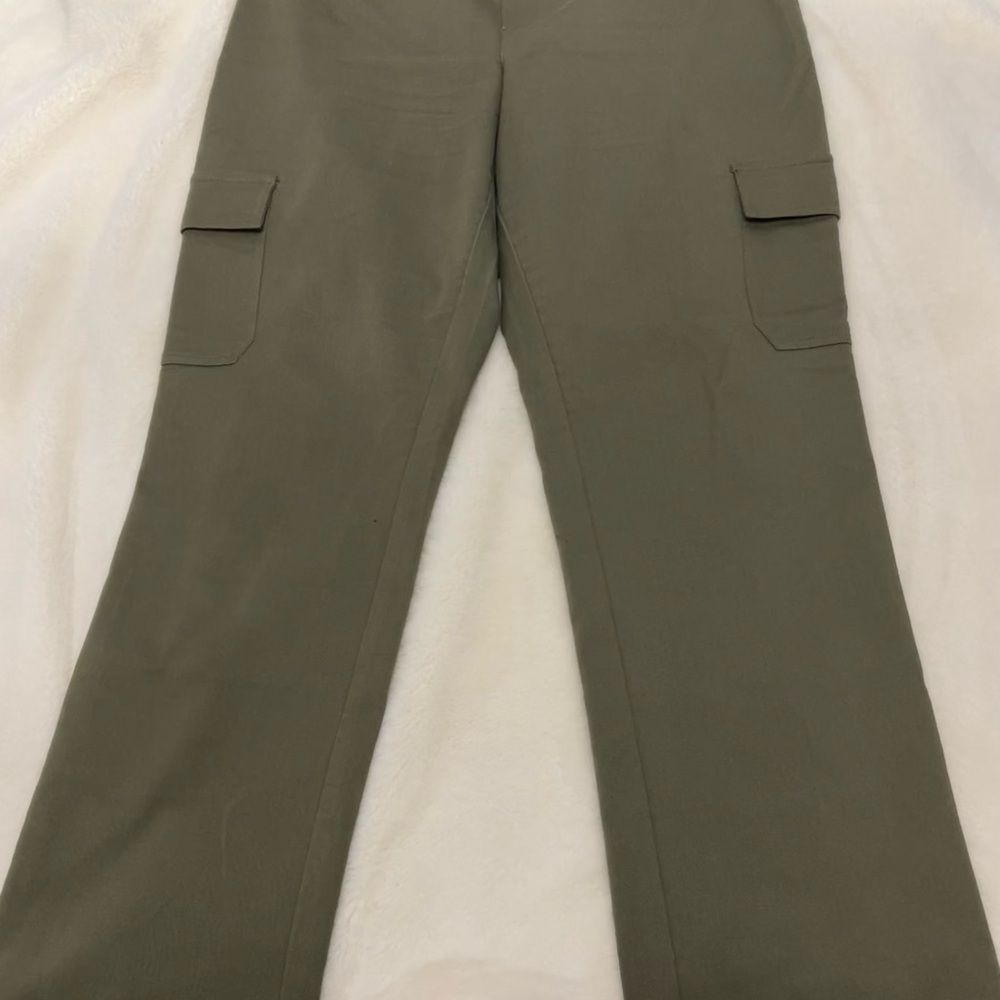 Briggs New York Olive Cargo Pants